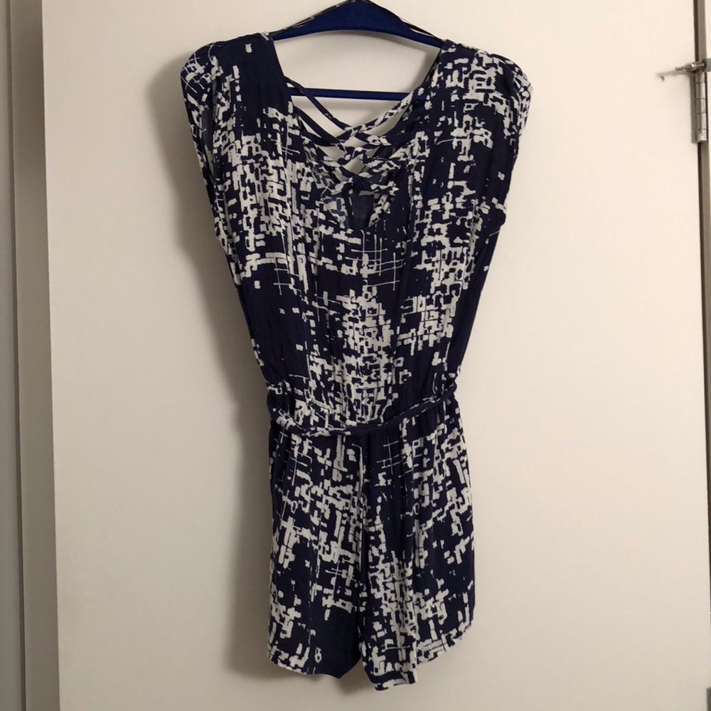 Forever 21 Romper - Picture 3 of 5